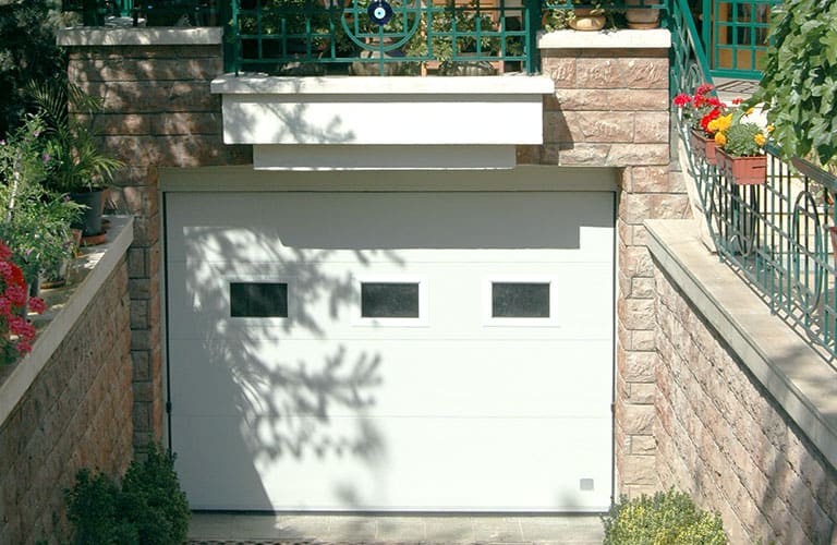Villa Garaj Kapısı